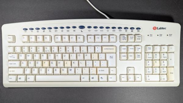 Teardown of a "Labtec Internet Keyboard"